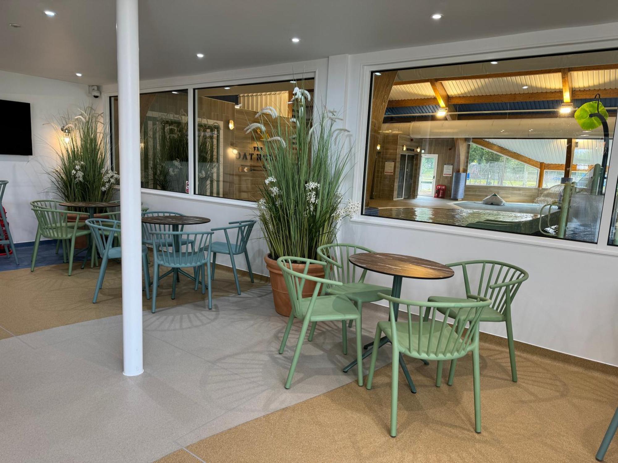 Mallard Corner, Cosy Cotswold Lakeview Lodge South Cerney Buitenkant foto